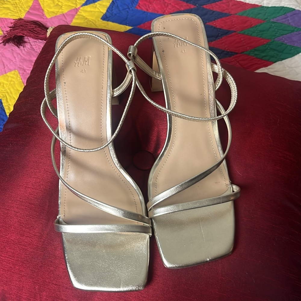 H&M size 10 soft gold stretchy straps 3 1/2 inch heels - Picture 5 of 5